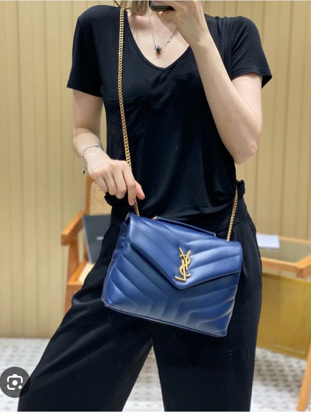 UNBRANDED ALL LEATHER BAG with box - Picture 2 of 10